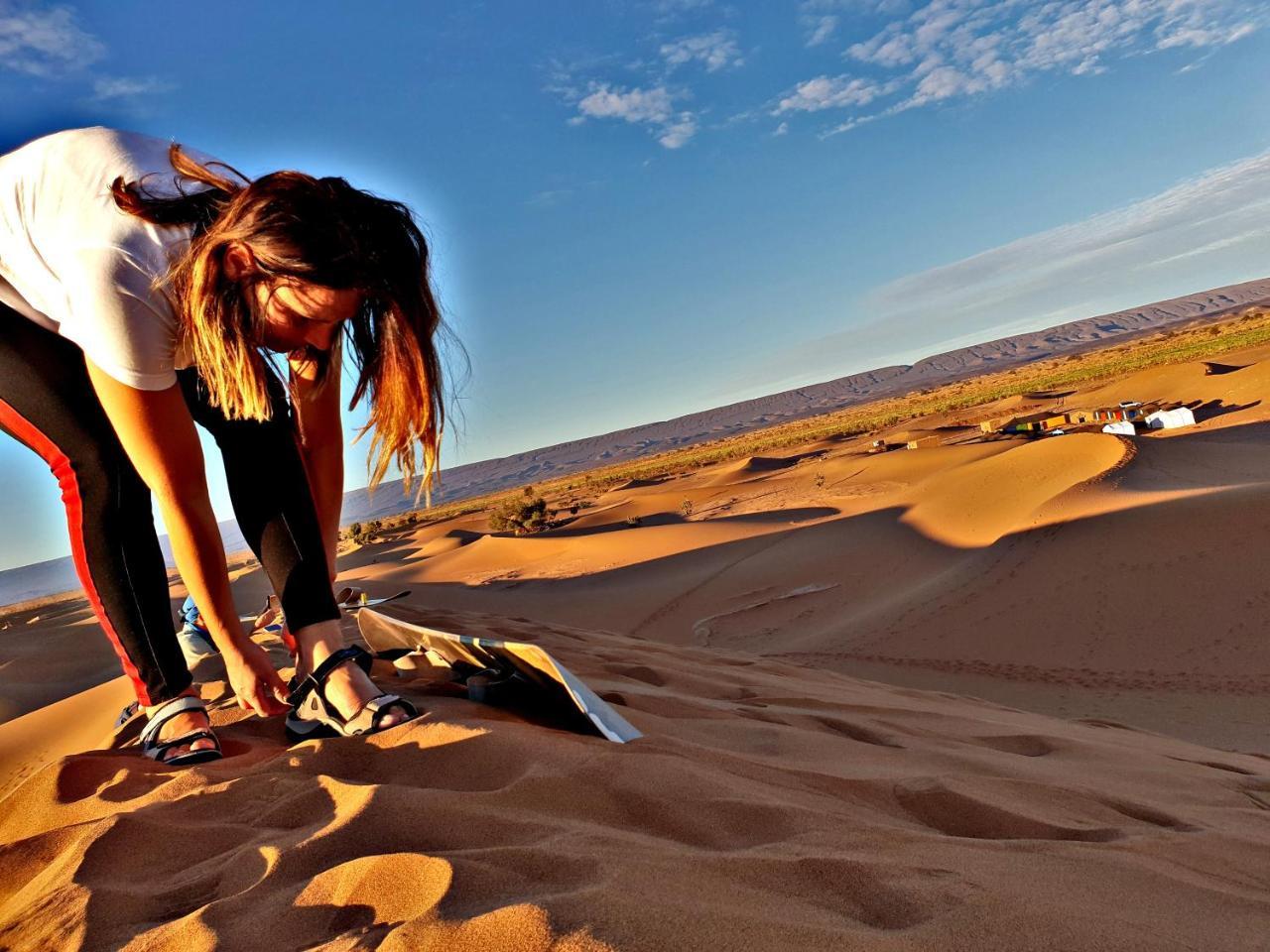 Sahara Luxury Camp Vip Hotel เมอร์ซูกา ภายนอก รูปภาพ